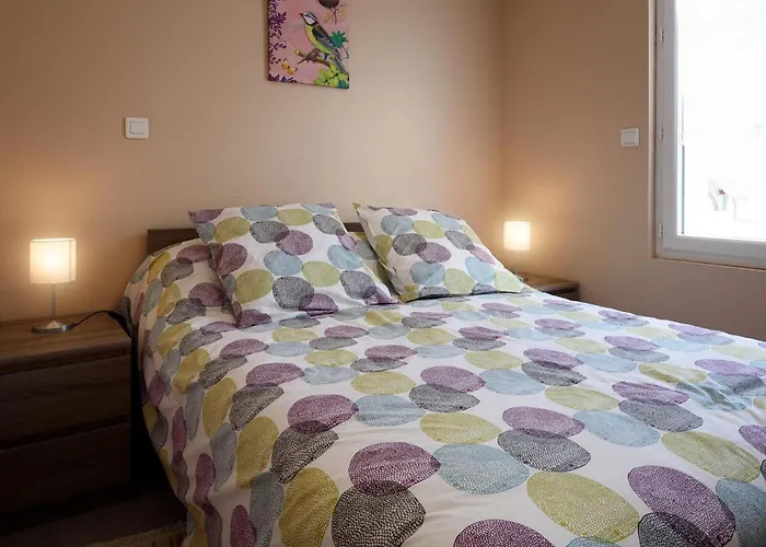 Spacieuse Maison Renovee, Nature Verdoyante - Fr-1-489-176 Holiday home Valigny